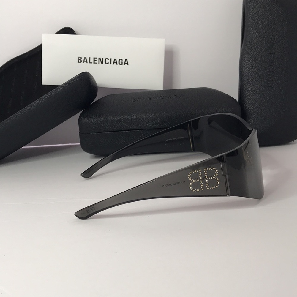 New - Balenciaga BB0122s 004 Women's Black Mask Round Sunglasses - Picture 9 of 17